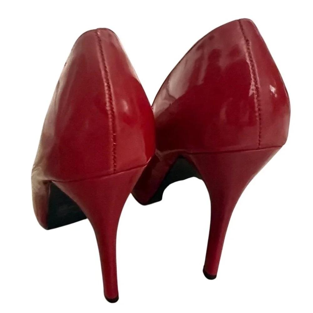 Hot‎ Topic Red Patent Platform Pumps Womens Size 10 Almond Toe High Heels